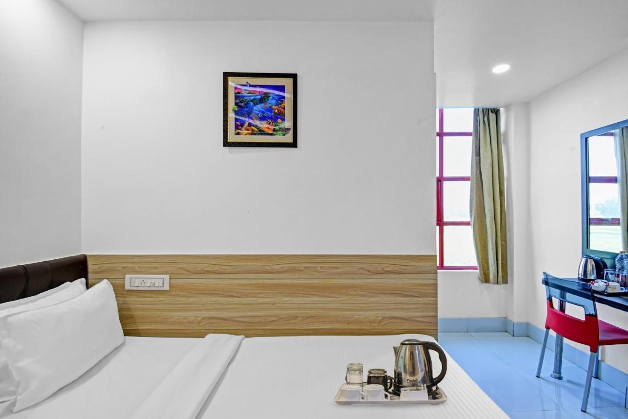 塔拉皮斯 Oyo Townhouse 779 Gods County酒店 外观 照片