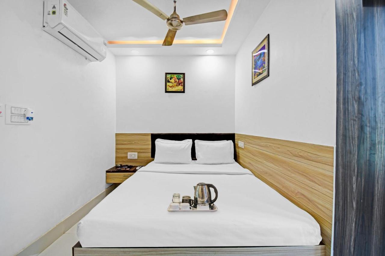 塔拉皮斯 Oyo Townhouse 779 Gods County酒店 外观 照片
