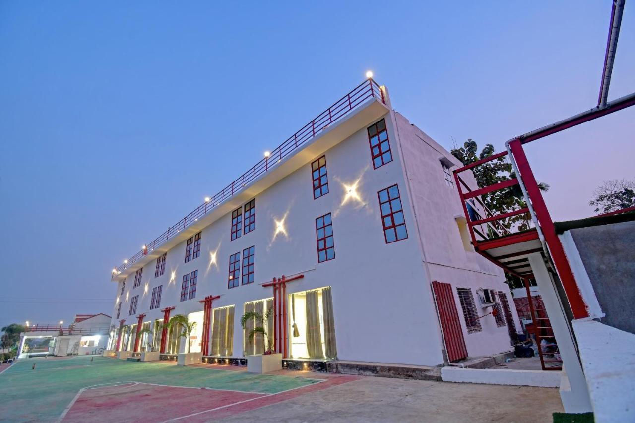 塔拉皮斯 Oyo Townhouse 779 Gods County酒店 外观 照片
