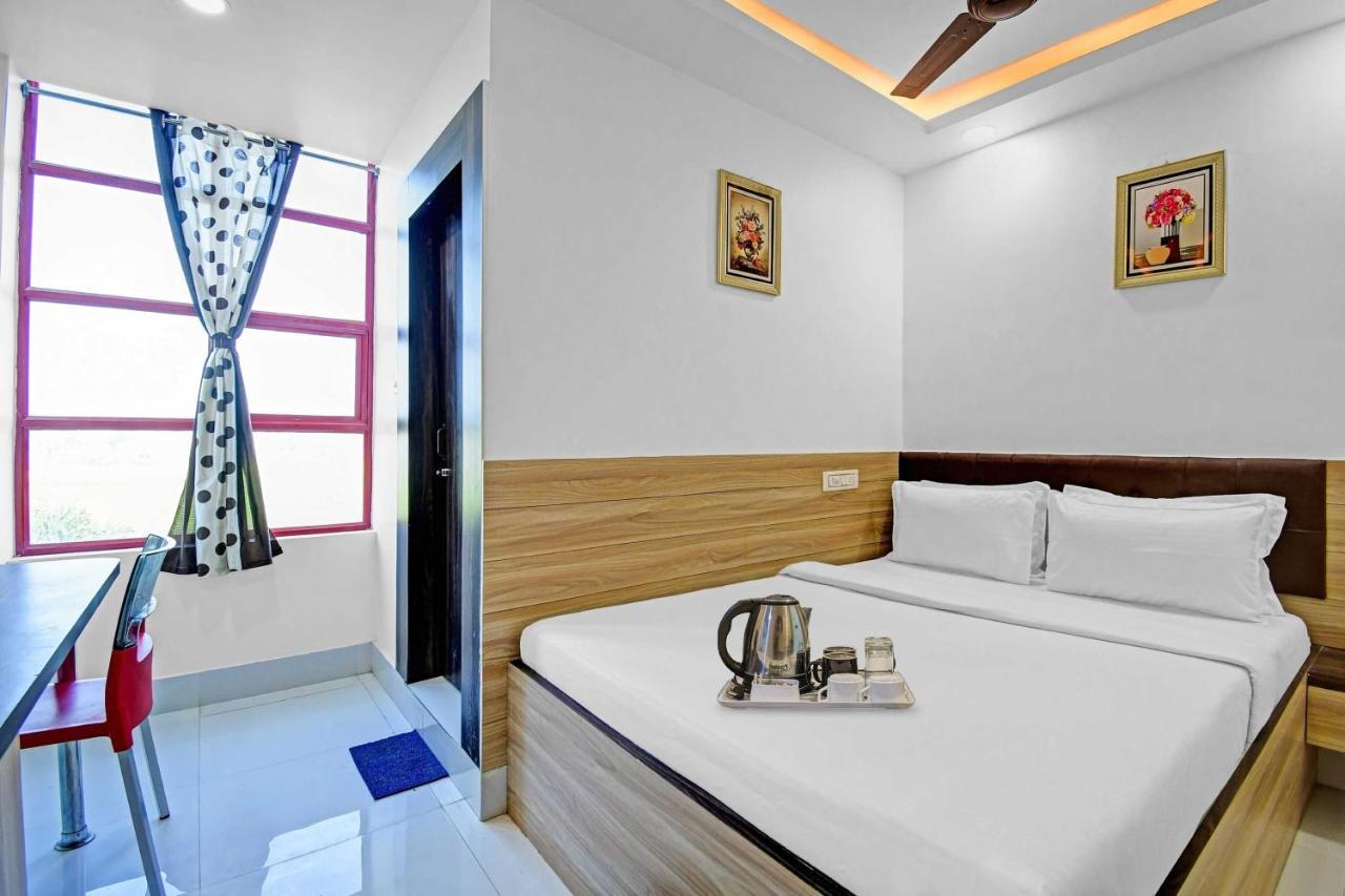 塔拉皮斯 Oyo Townhouse 779 Gods County酒店 外观 照片