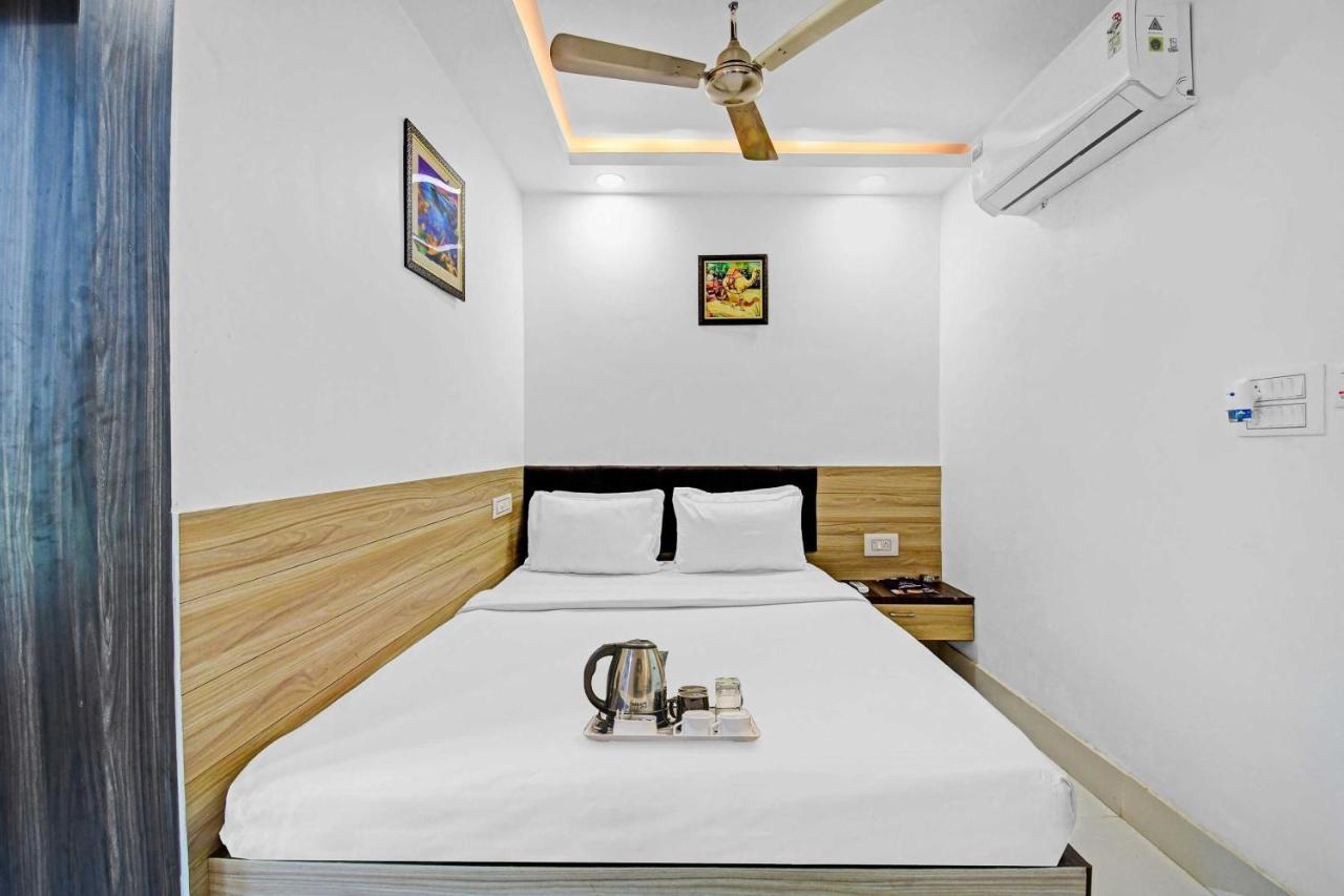 塔拉皮斯 Oyo Townhouse 779 Gods County酒店 外观 照片